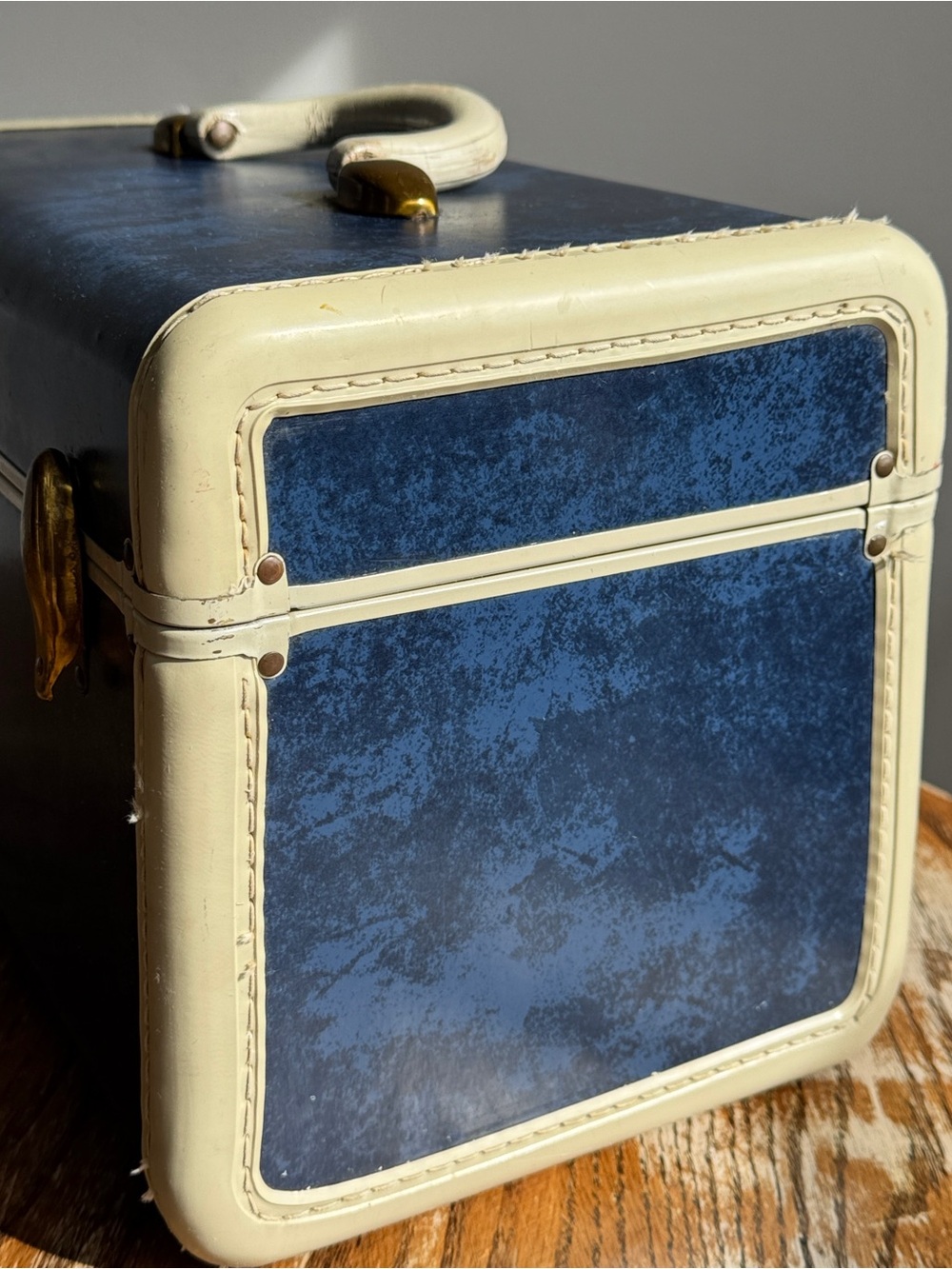 Vtg Samsonite Schwayder Train Luggage 4712 Makeup Travel Case Blue Marble 13x9x8 - Picture 4 of 14
